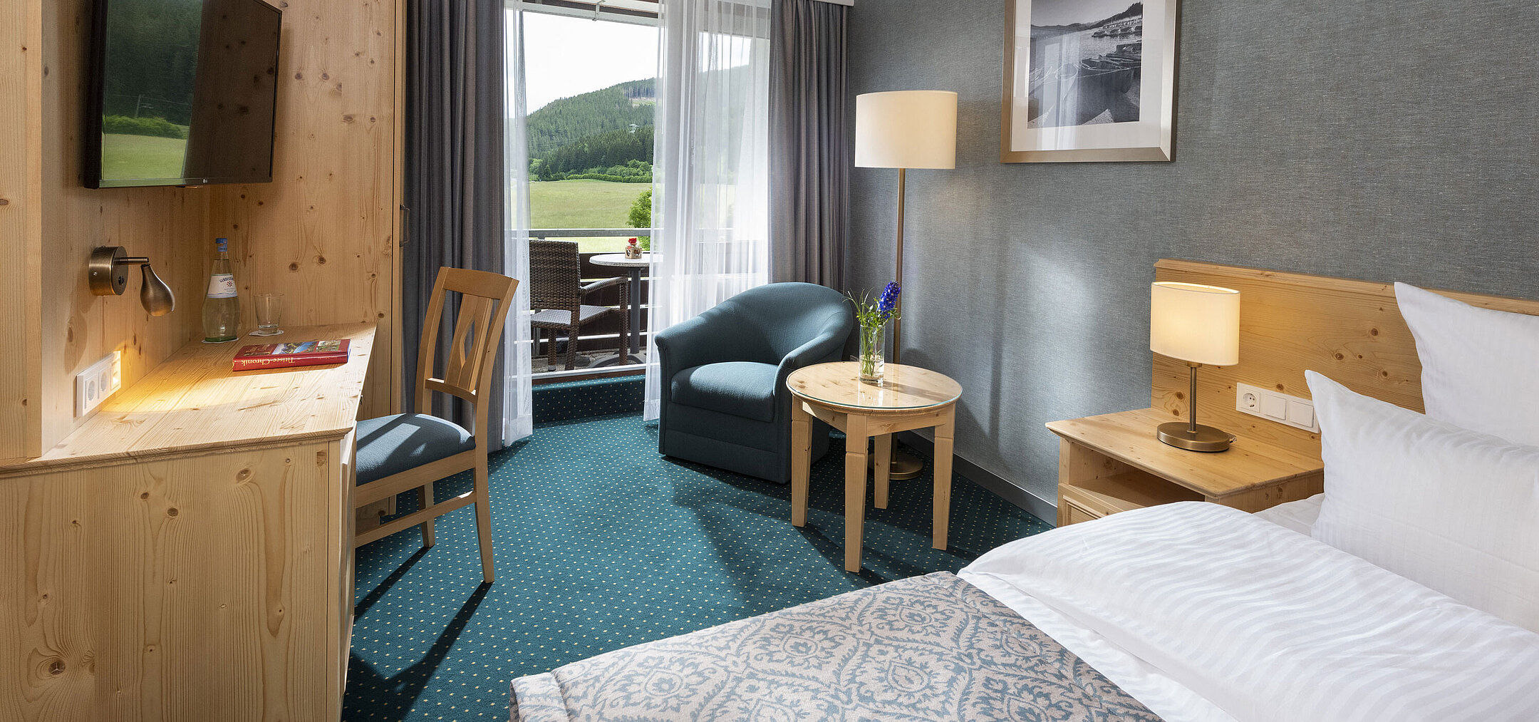 Double room with balcony at Maritim TitiseeHotel and green view