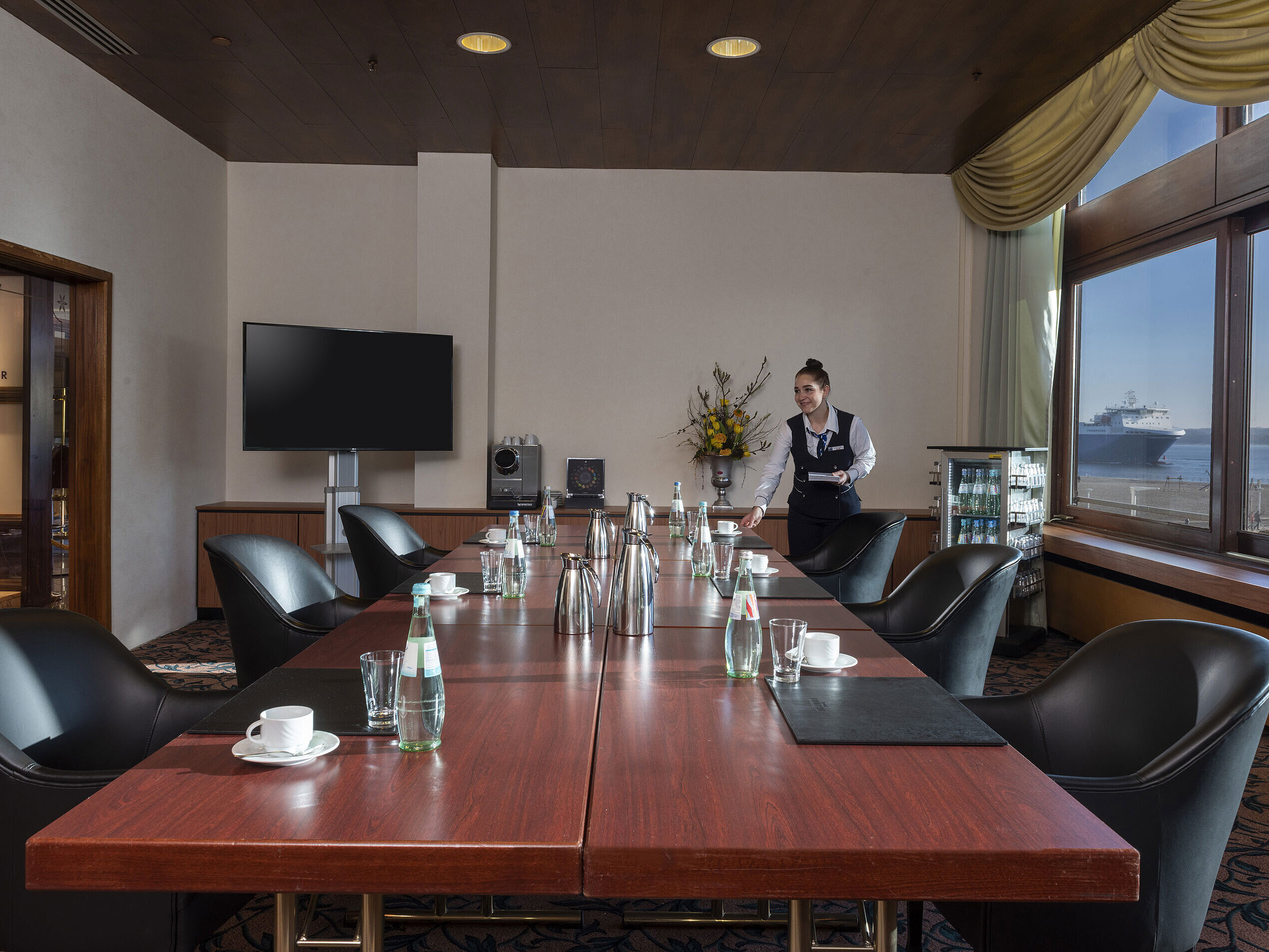 Modern conference room at Maritim Hotel Travemünde with sea view