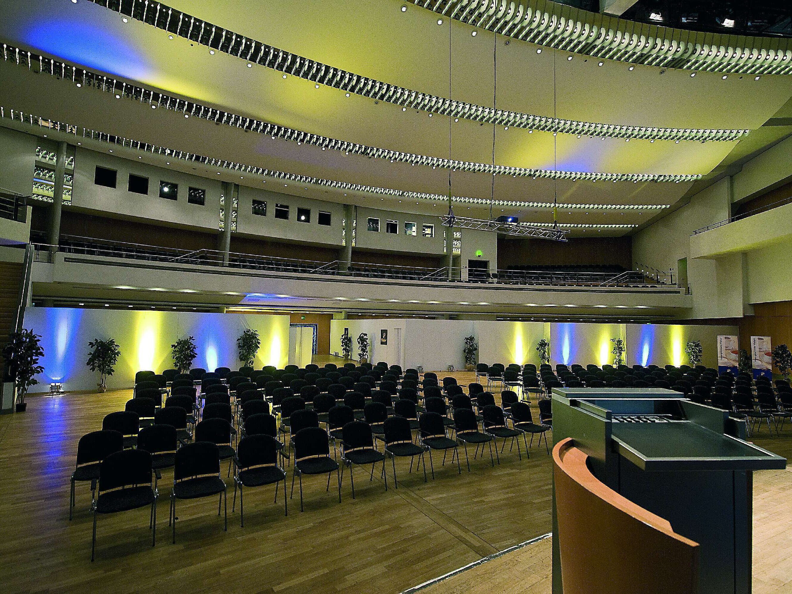 Einstein Saal theatre style at Maritim Hotel Ulm, generously seated for events.