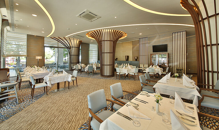 A-la-carte Montgolfier Restaurant | Maritim Hotel Paradise Blue Albena