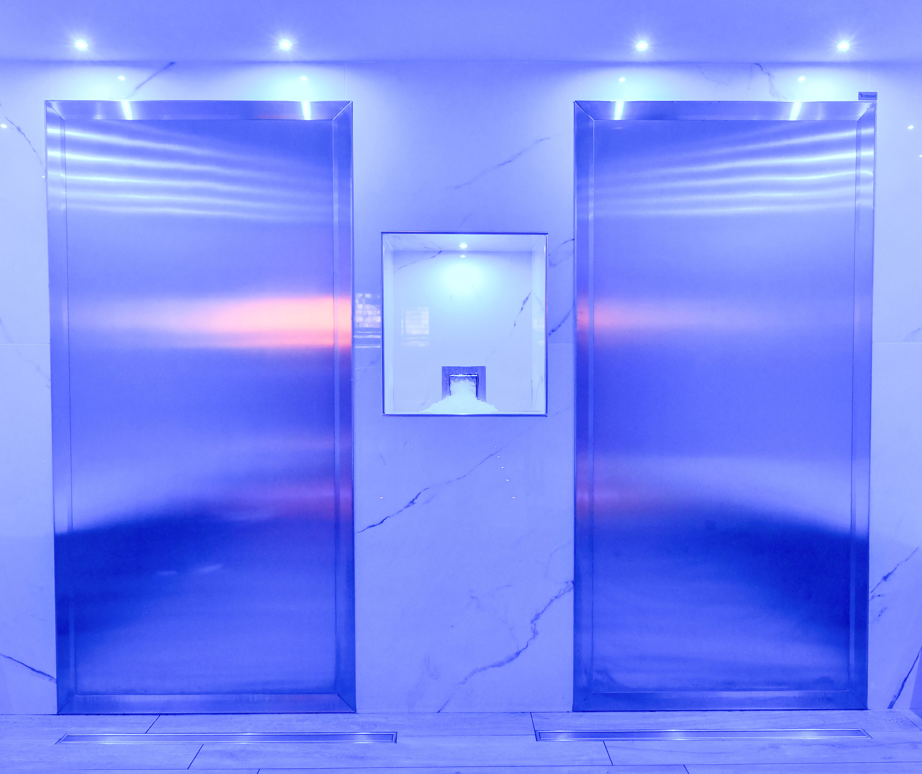 Ice fountain for cooling down after sauna in the spa area of Maritim Resort Calabria